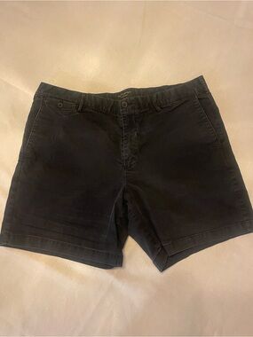 Banana Republic Lived in Shorts 38